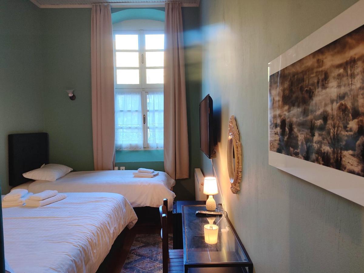 The Old School Boutique Hotel Sirako Exteriér fotografie